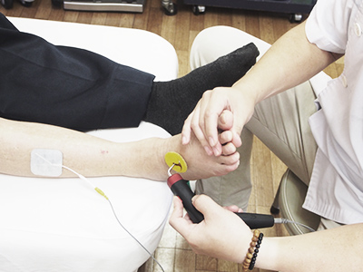 高電圧電気(ハイボルテージ)刺激療法